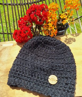 Gorro negro corto