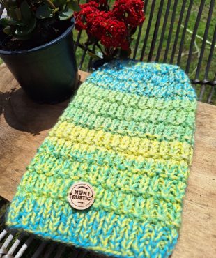 Gorro verde, amarillo y celeste degrade